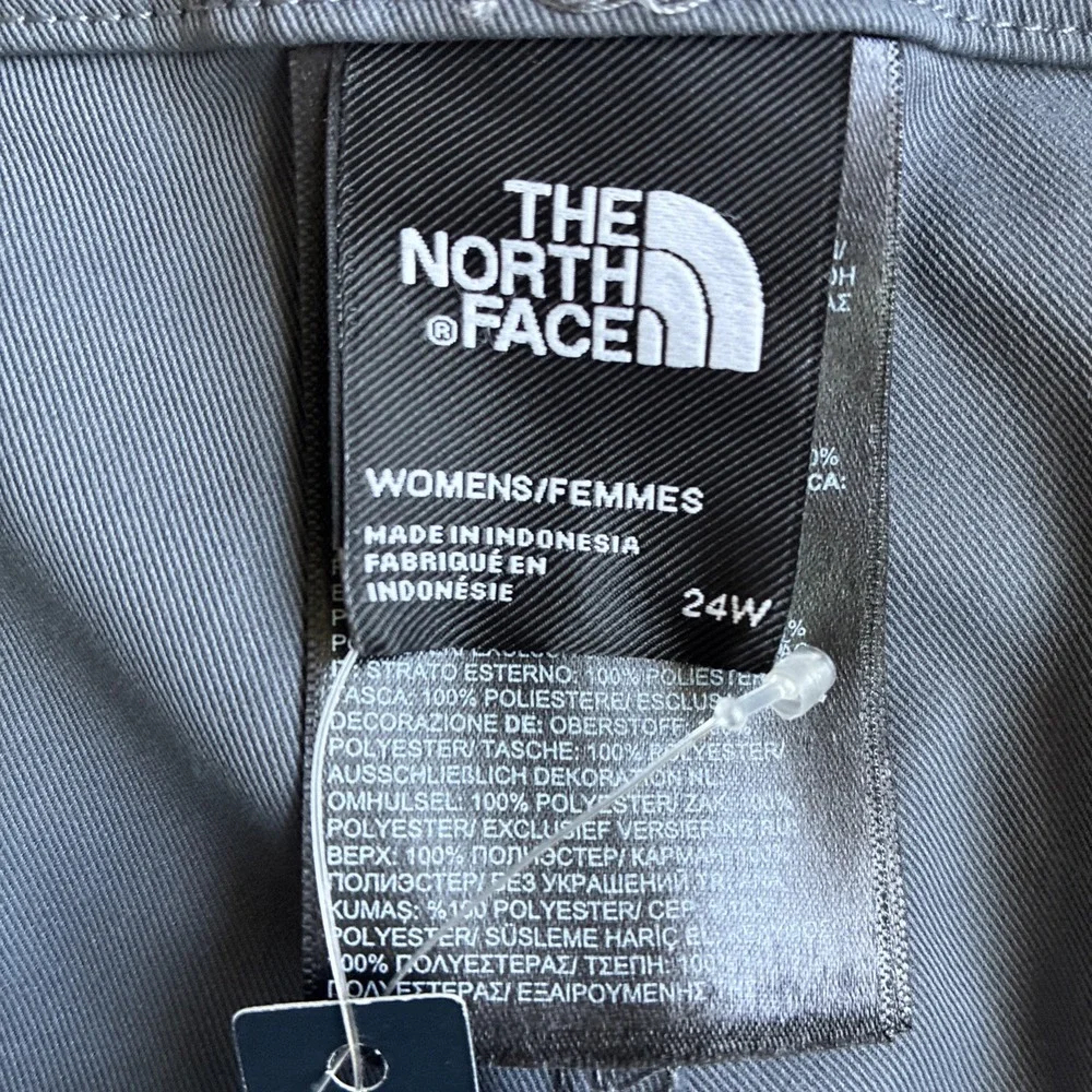 The North Face Womens Plus Standard Pants Size 24W Gray Work Commuter Travel New